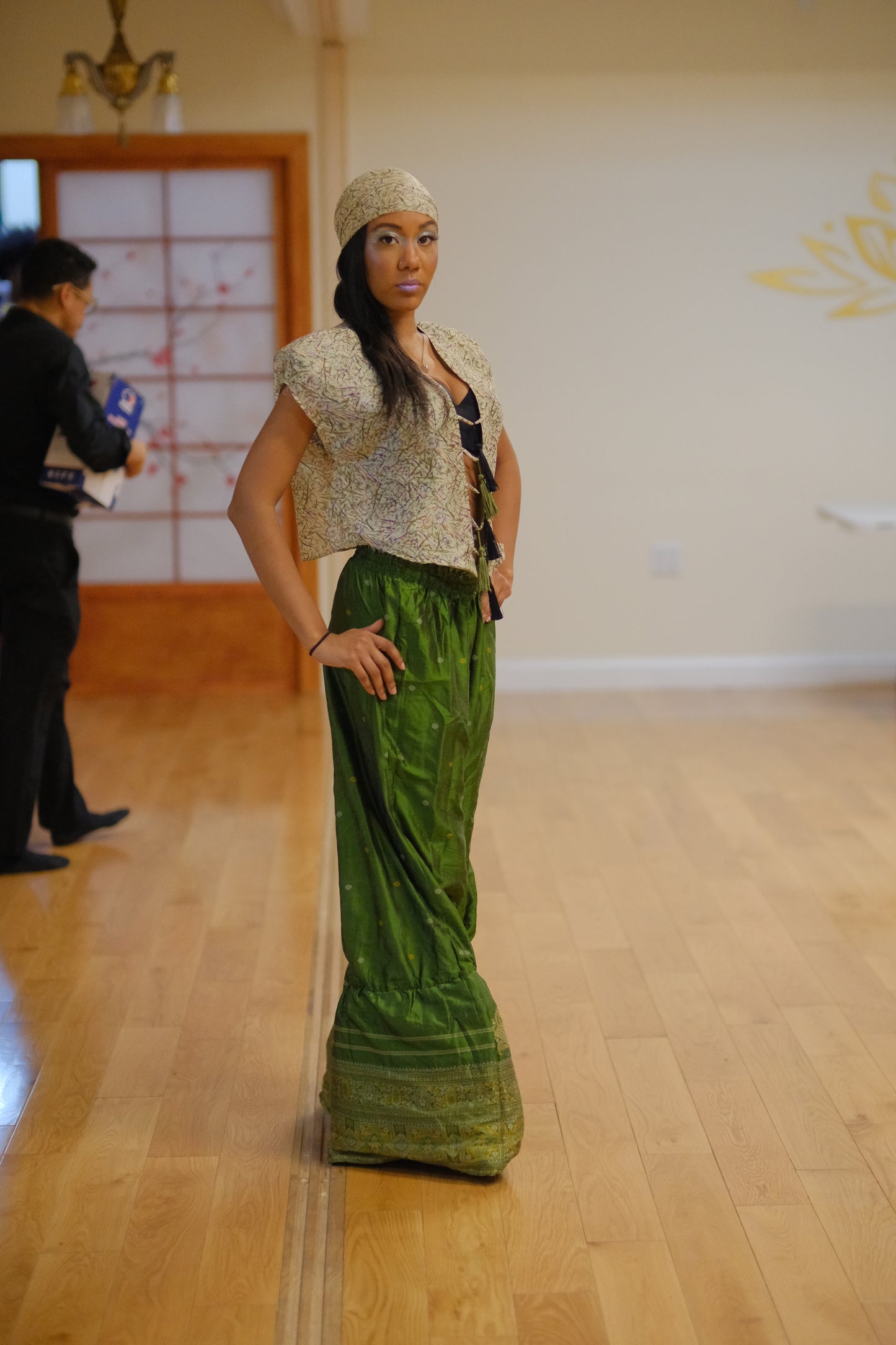 3 pieces blouse+ pants + scarf